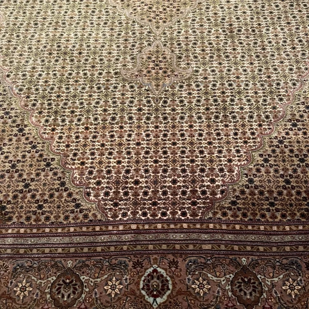 Persian Rug - Picture 2 of 11